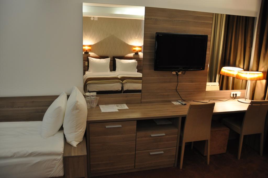 Hotel Danubia Park เวลิโก กราดิชเต ห้อง รูปภาพ