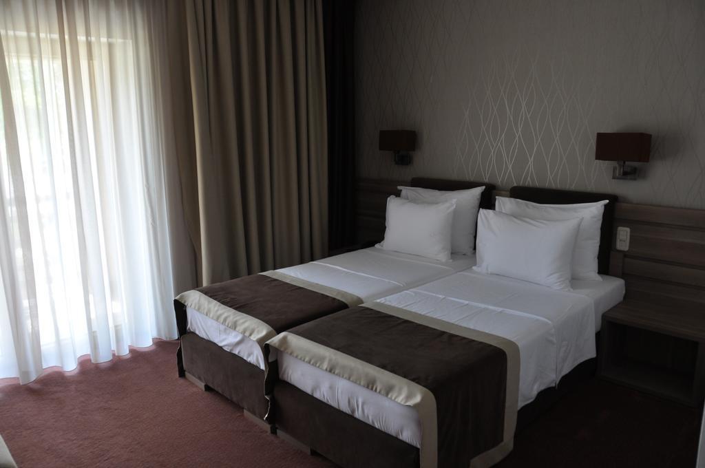 Hotel Danubia Park เวลิโก กราดิชเต ห้อง รูปภาพ