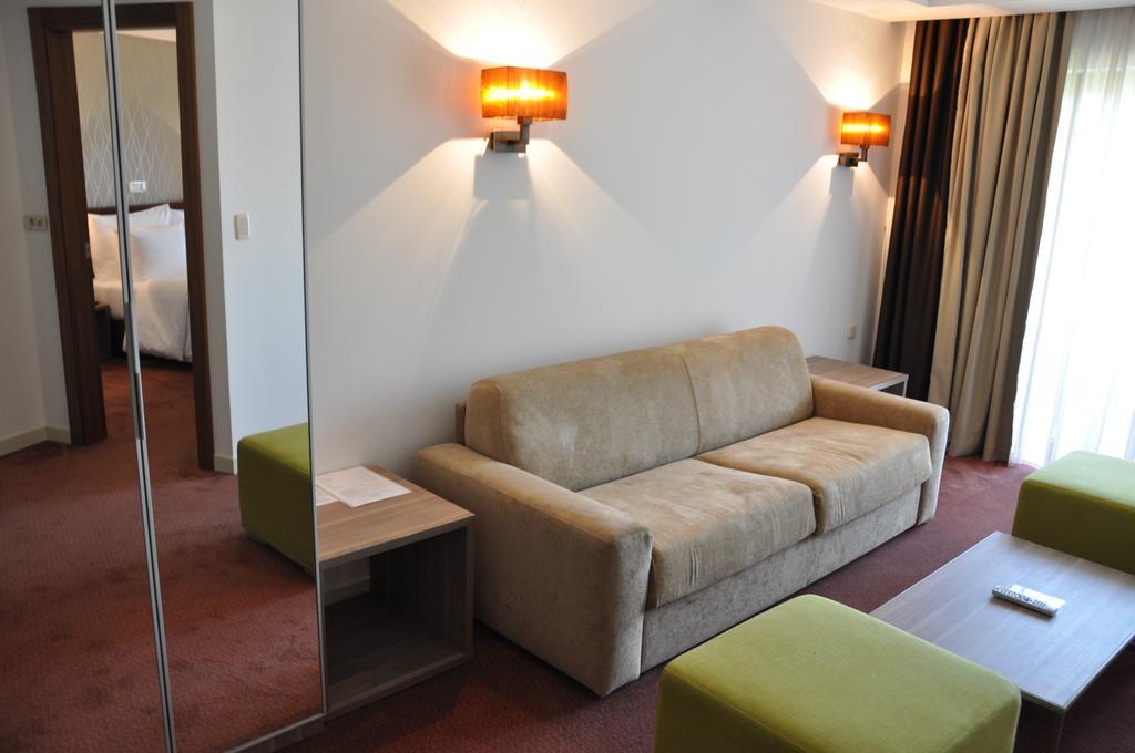 Hotel Danubia Park เวลิโก กราดิชเต ห้อง รูปภาพ